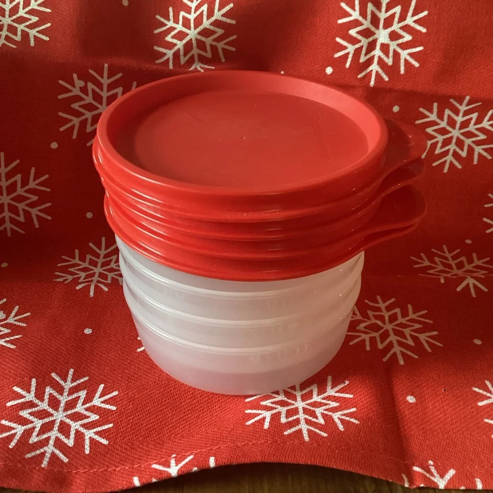 Tupperware Bundle of Mini Containers - set of 8